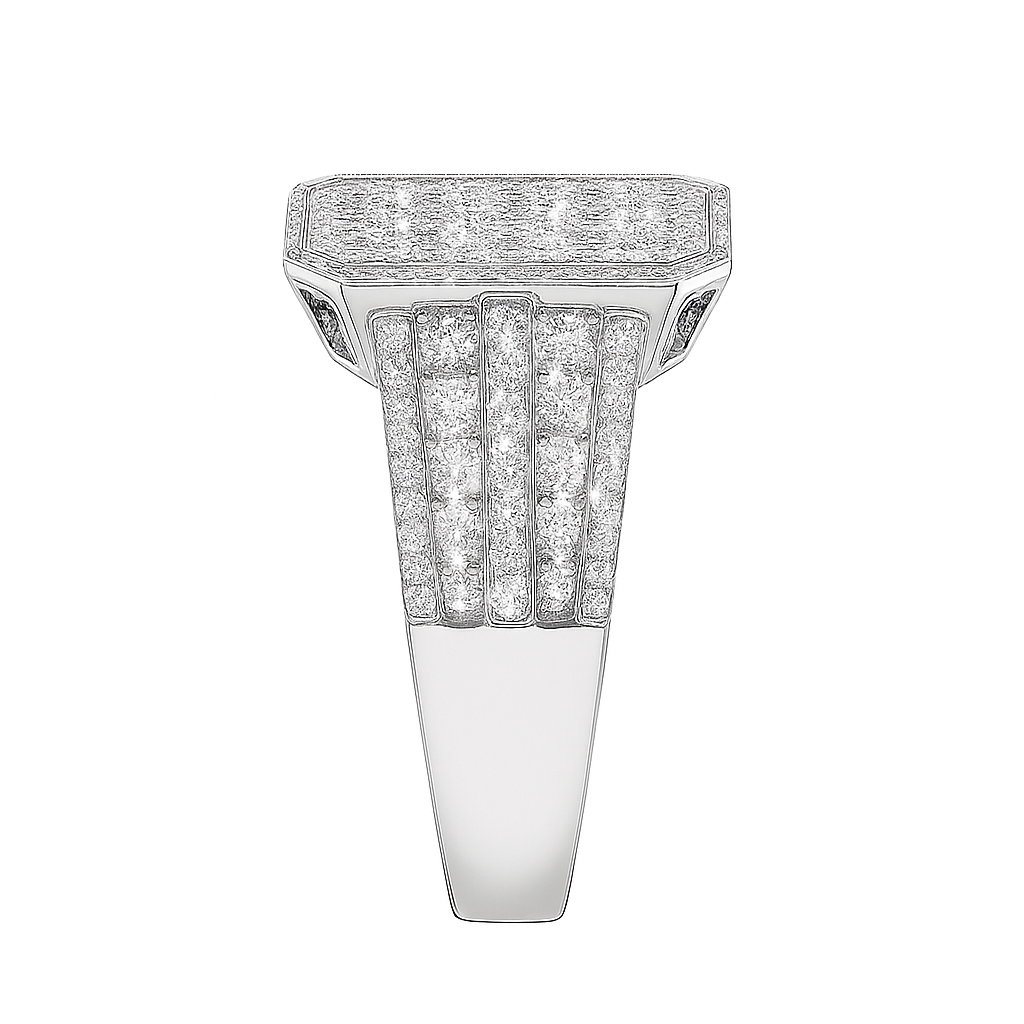 Beautiful 18K Lab-Grown Men  Diamond Ring