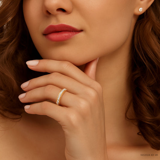 Beautiful Lab Grown Cut Diamond Band Ring
